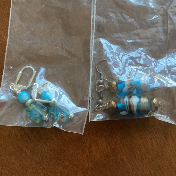 Bundle of 12 sets of pierced earrings. Something to please everyone! - Picture 6 of 7